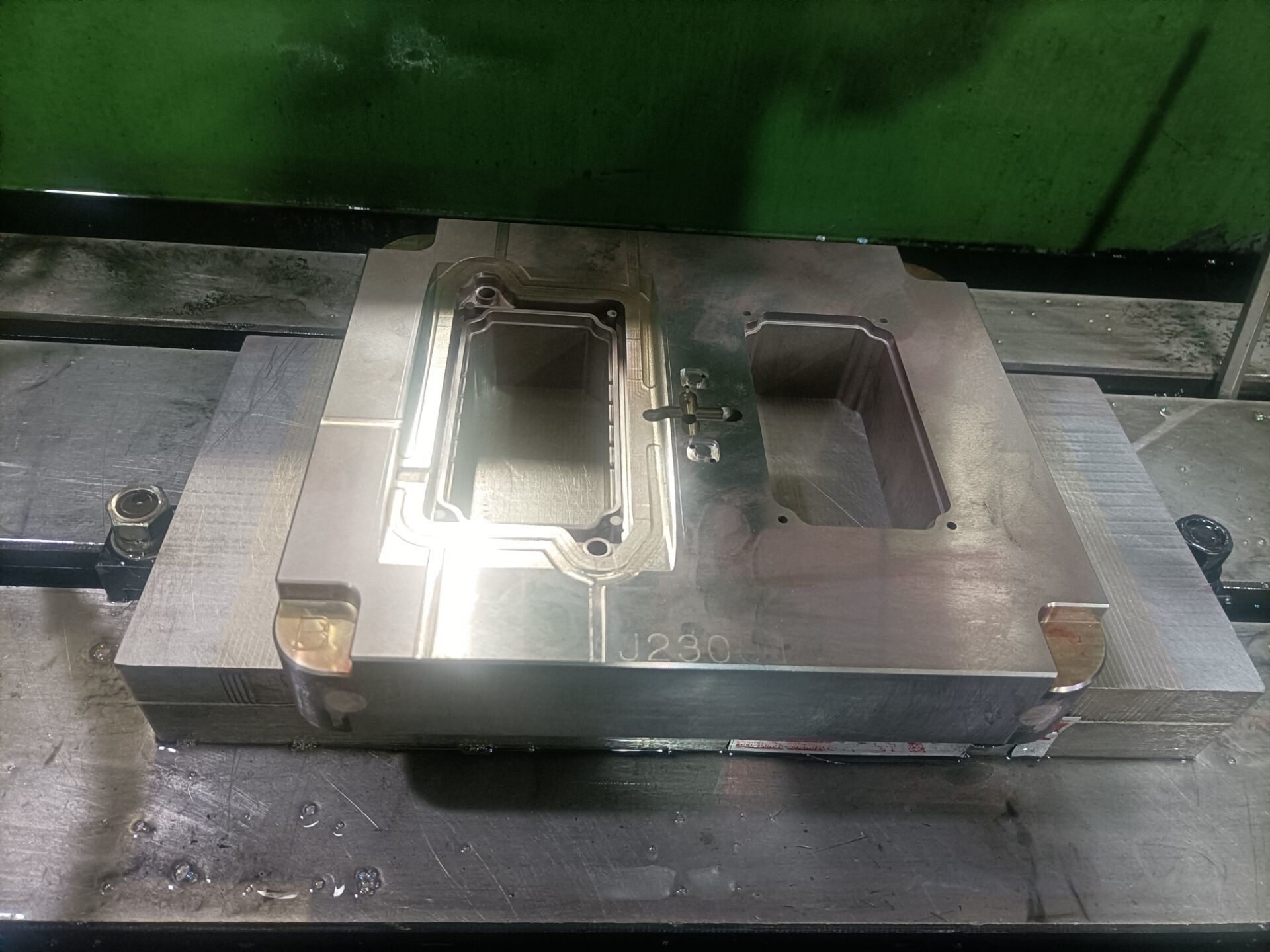 Injection Mold Manufacturers, Especially Good At Plastic, Die Casting, Hardware, Silicone Mold Design And Production