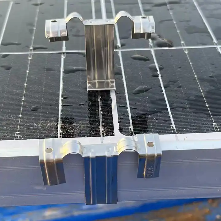 Carbon Steel Solar Middle Clamp Racking Bracket with AS/NZS Standard Solar Drain Clip