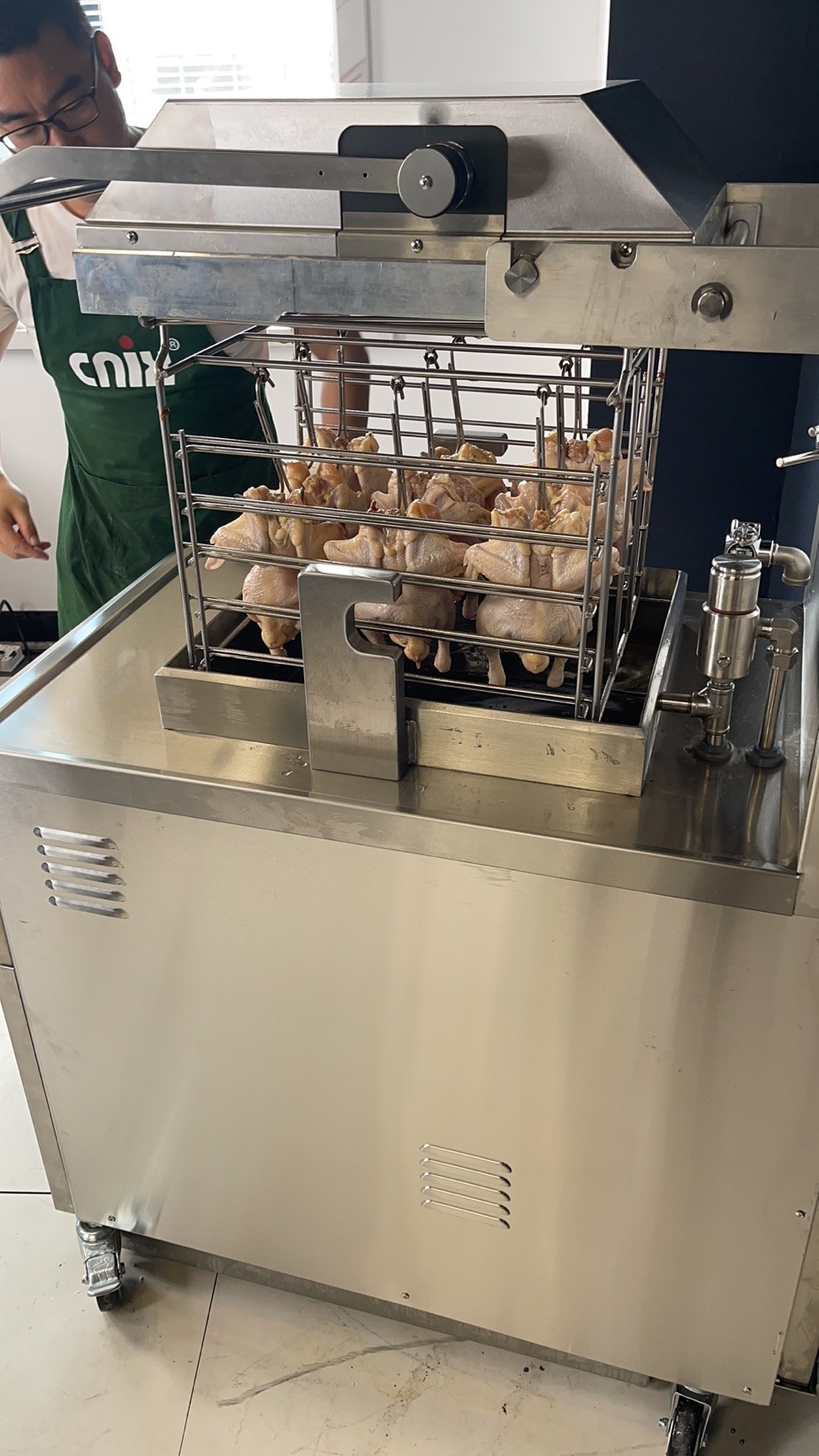 8HD Electric Smart Touch Panel 55L 5 Fry Tray Big Productivity Chicken Pressure Fryer