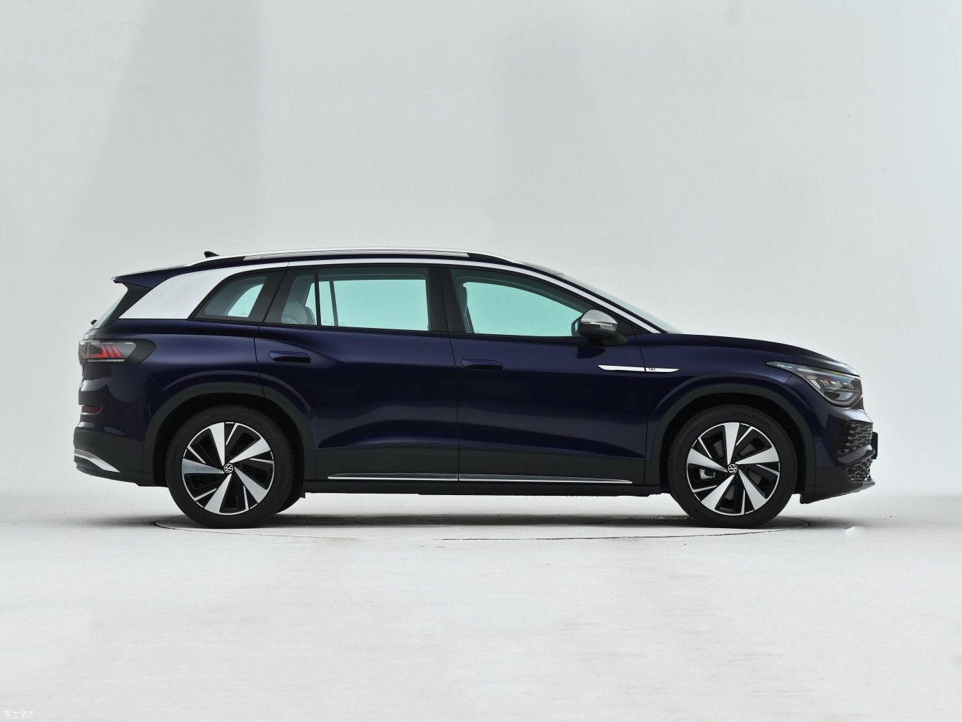Factory price ID6 X EV Car High Speed Suv New Car Auto Id6x Chinese-made in Stock 2021 China LED Camera Electric Car 4VW 80