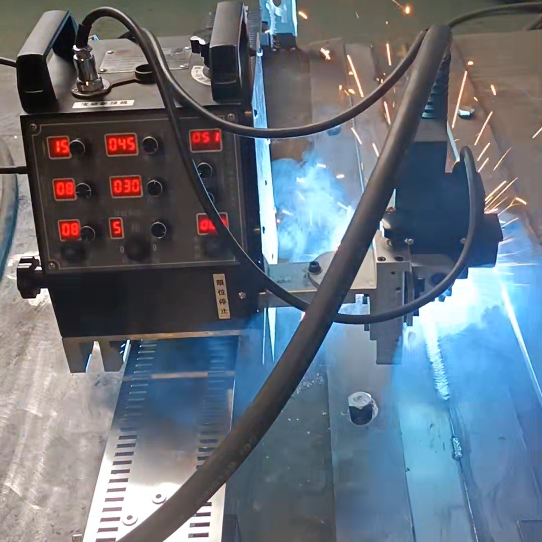 90% Rated Duty Cycle Welding Machine for Tank Construction Girth and Vertical Welding