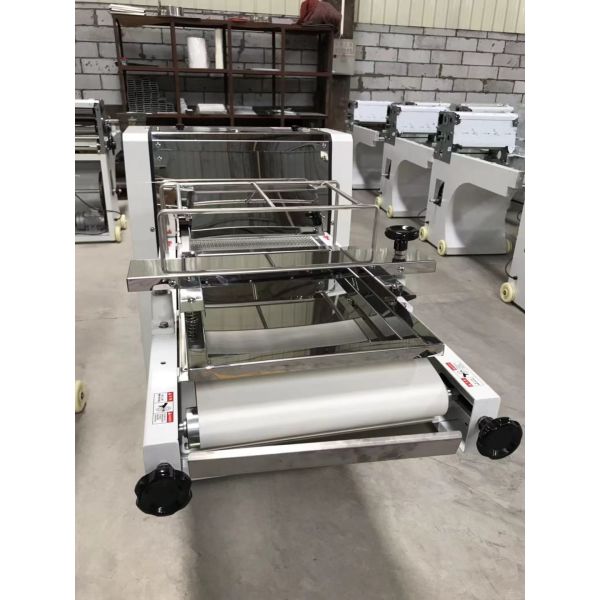 Electric 380V/220V Toaster Moulder Machine