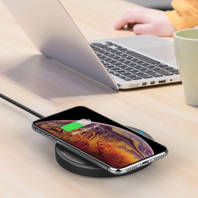 PC Material 15W Qi Certified Wireless Charging Pad Four charge modes