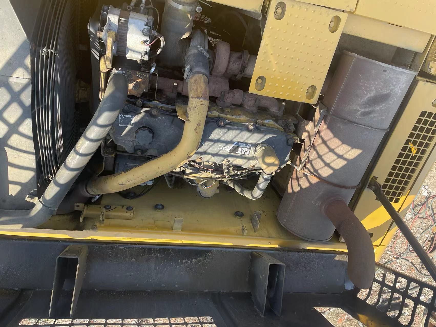 Used Caterpillar 325D hydraulic Excavator 1.5m3 140KW Rated Power made in Japan