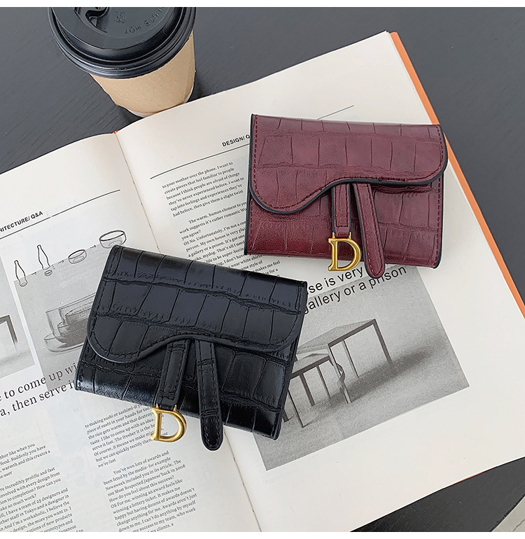 Designer Women's Wallet Low MOQ Mix Models Advantage in 19cm * 10cm * 2cm Package Size