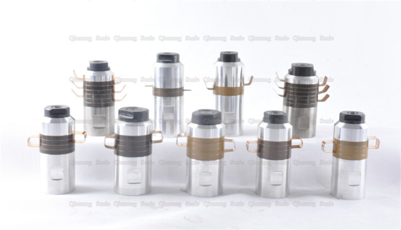 38mm Diameter Ceramics Ultrasonic Transducer 20khz For Medical Cloth Making
