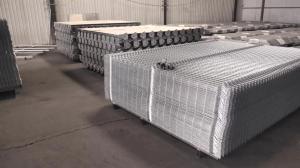 Wholesale 50x150mm Decorative 3D Curved Welded Wire Mesh Fence Panels Rodent Proof from china suppliers
