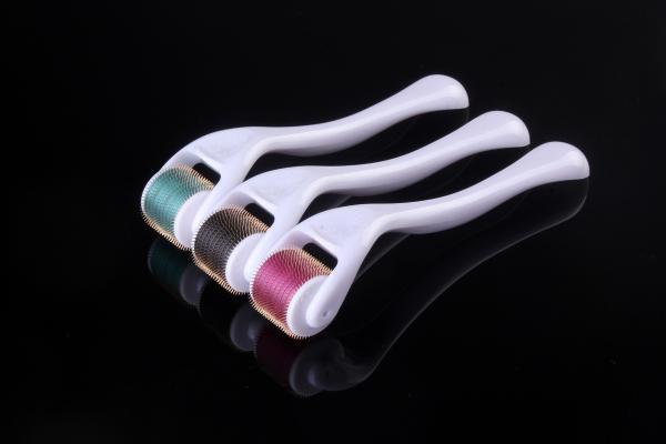 Safe Derma Rolling System , Micro Needle Roller Therapy With Blue / Red / Yellow
