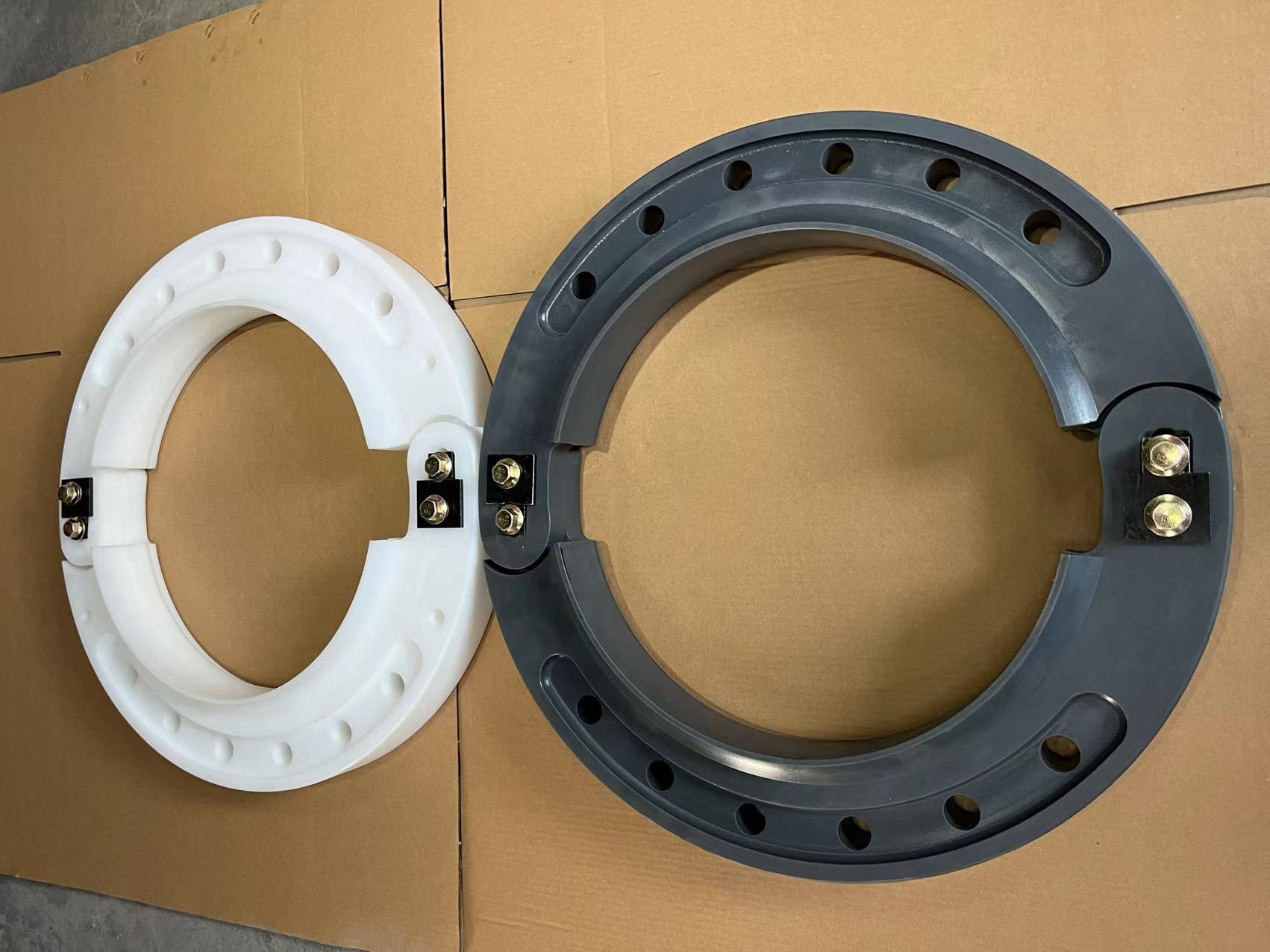 21 Inch 22 Inch Run Flat Tire Inserts System In Armored SUV Land Cruiser