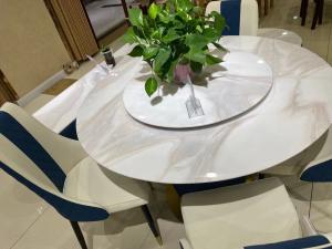 Wholesale 5 Pieces Contemporary Dining Table Sets , White Modern Marble Top Dining Table from china suppliers