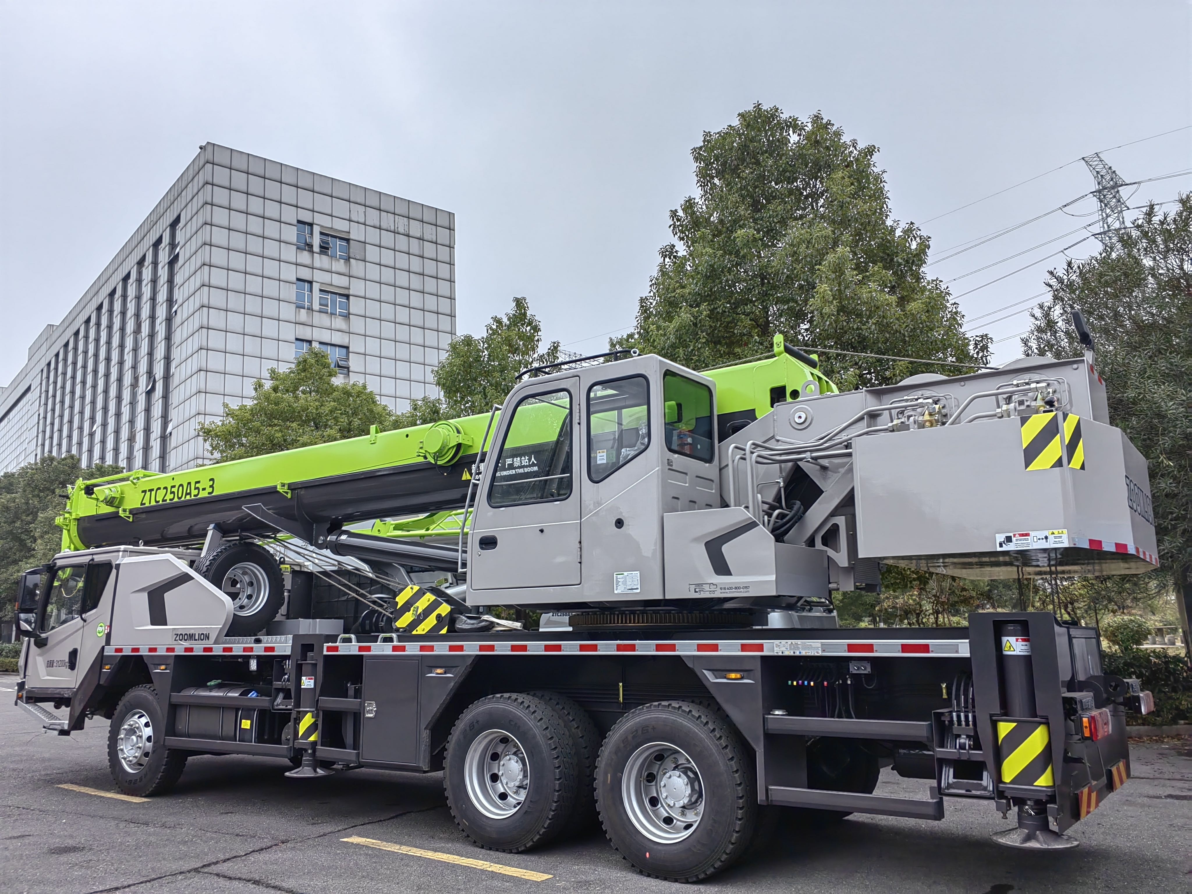 45ton MOOG Hydraulic Pump Truck Cranes Superior Performance for Heavy Duty Projects