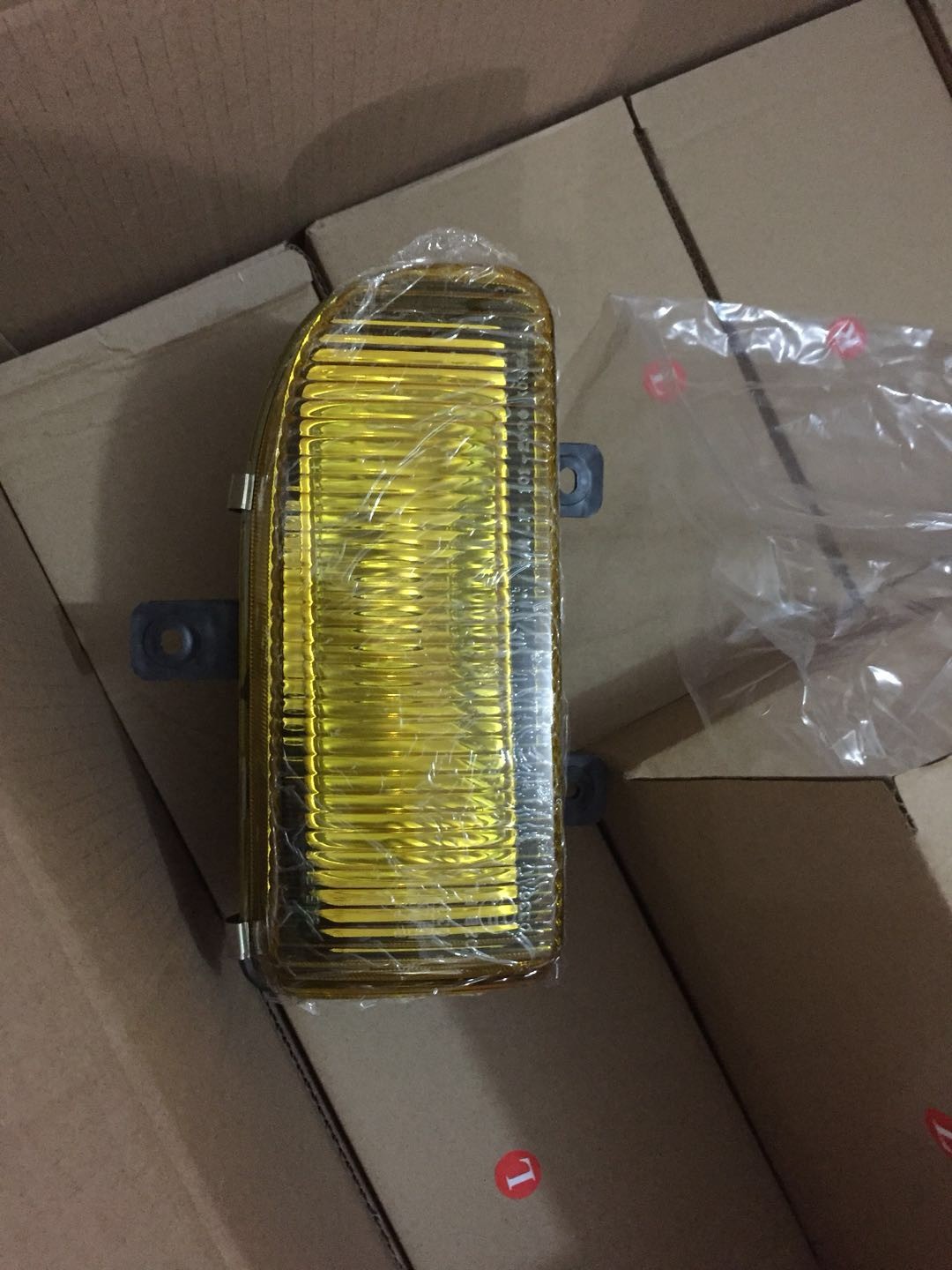 2006 Hyundai HD 120 Truck Parts Front Bumper Lamp OEM 92201-GA000 92202-GA000