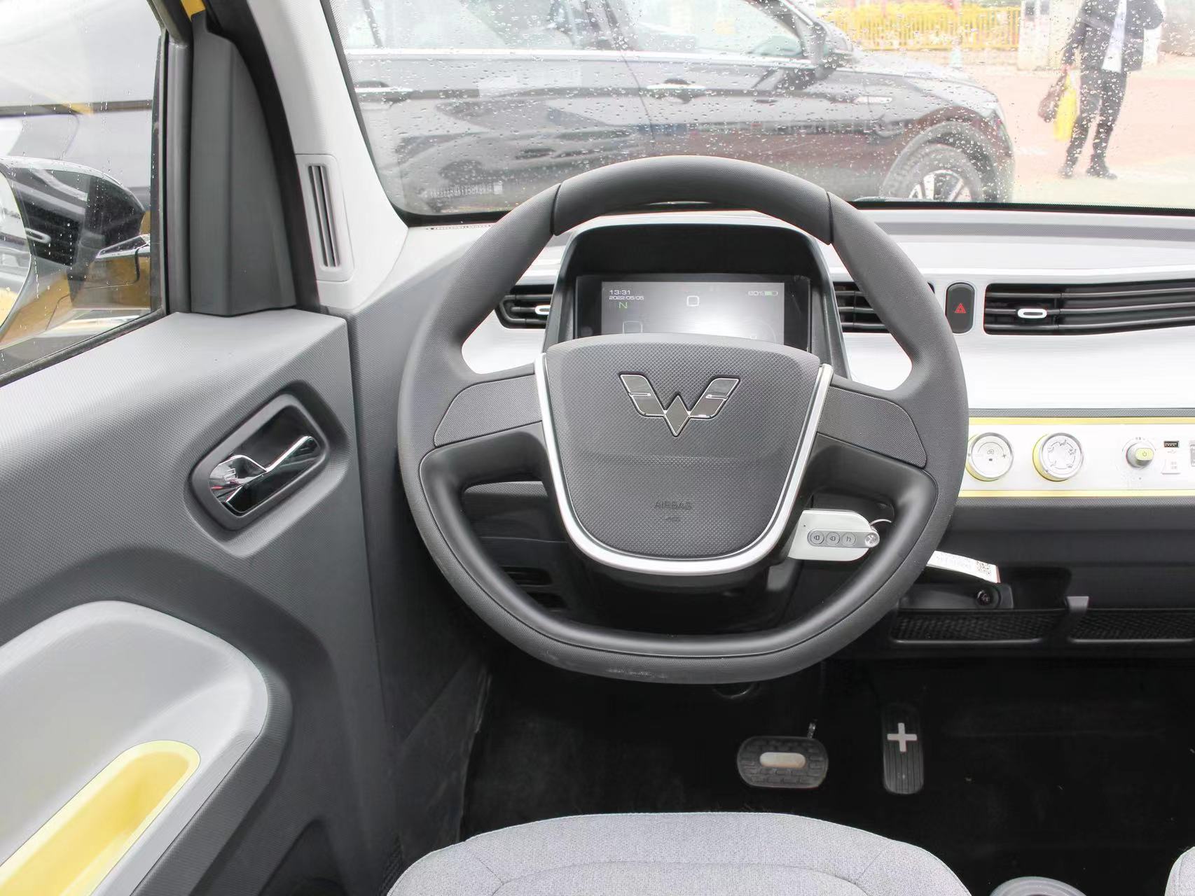 small new energy Wuling Hongguang MINI EV 2022 travel convenience lithium iron phosphate vehicle In stock Family car Low price