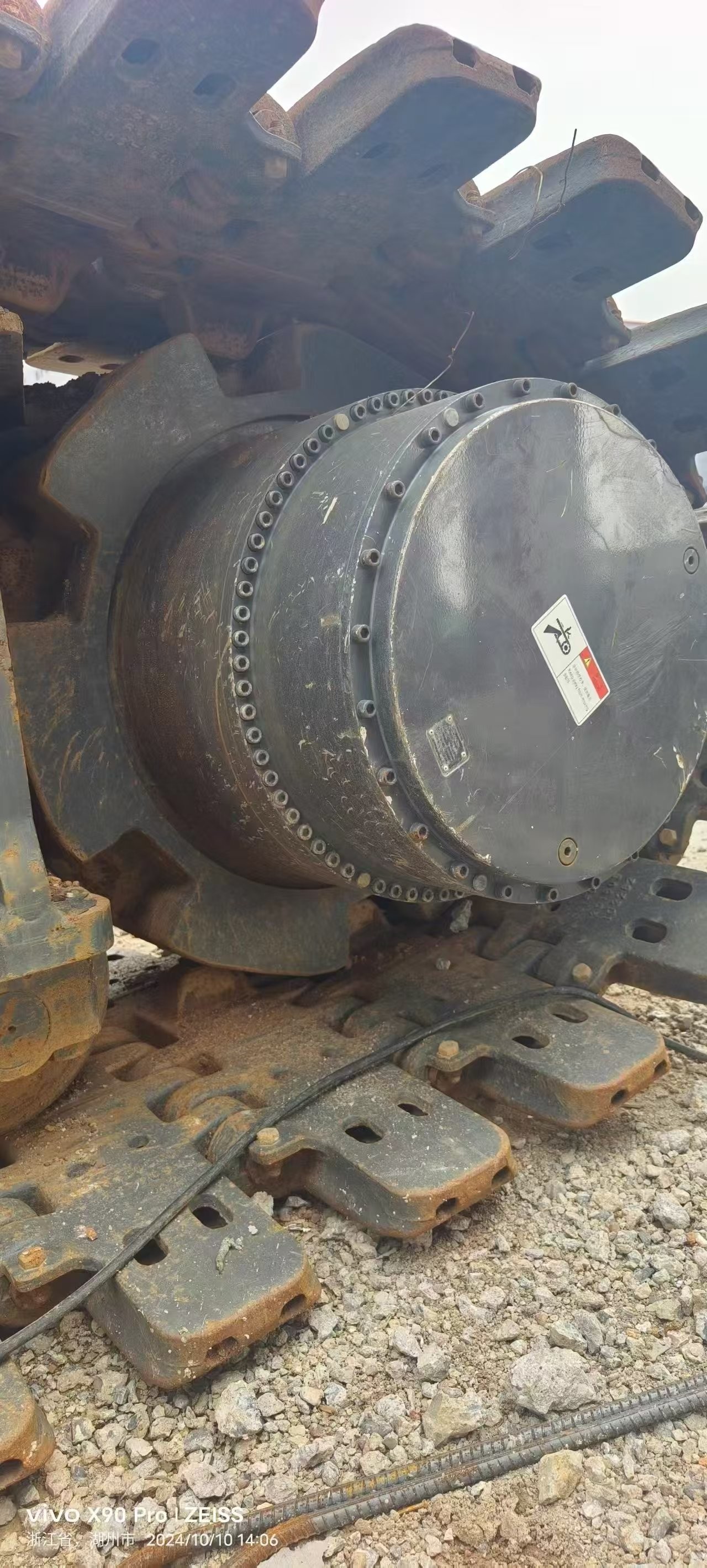 ZCC3000 300 Ton Mobile Hydraulic Crawler Crane Heavy Lifting Equipment with Maximum Lifting Weight 132t
