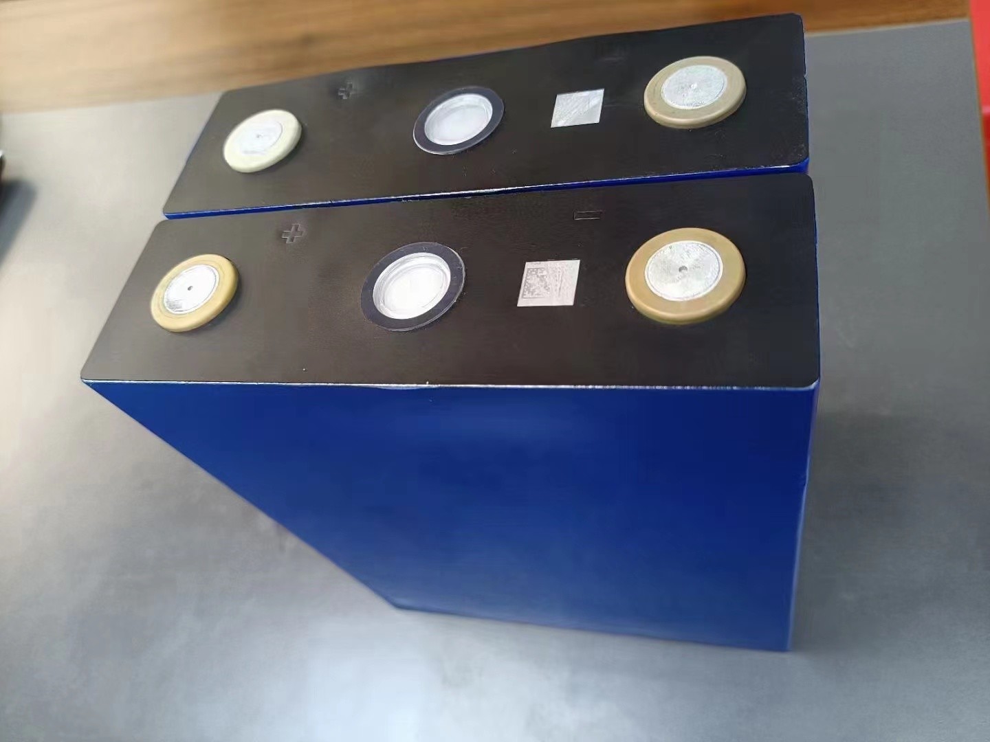 3.2V 230AH Prismatic Baterias Lithium Iron Phosphate Deep Cycle Battery For Solar Energy System