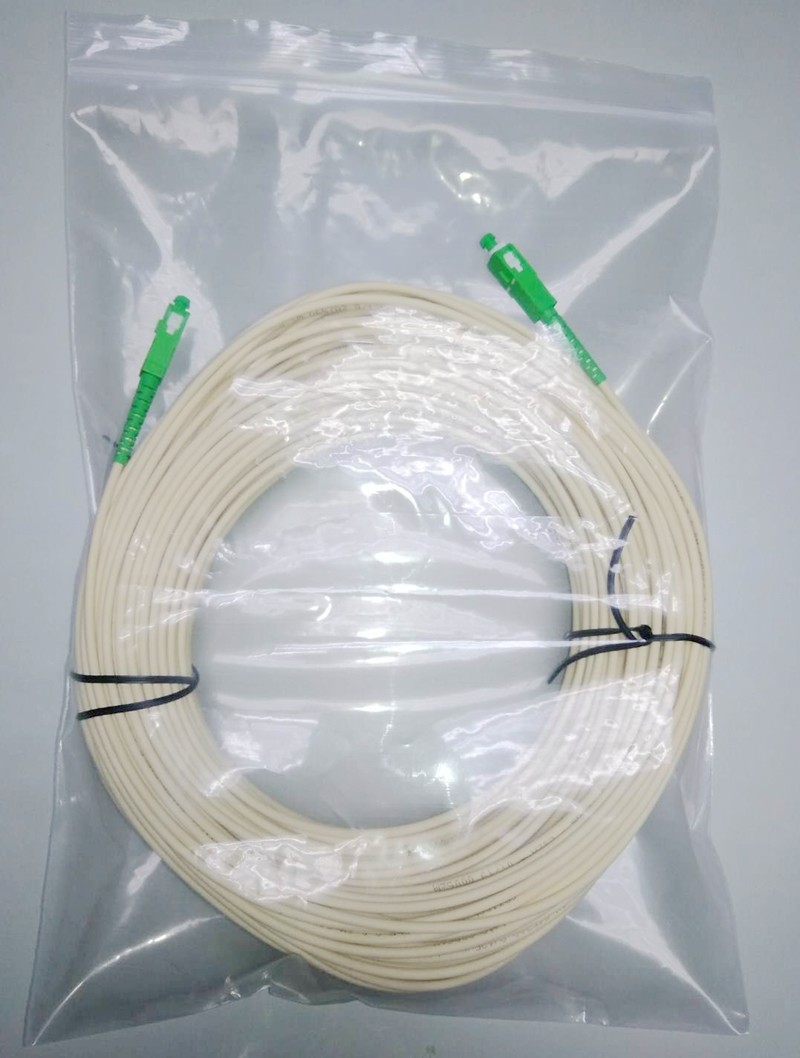 30M SC / APC To SC / APC G652D Simplex Fiber Patch Cord White Jacket High Dense Connection