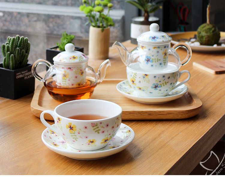One Person Afternoon Tea Ceramic Cup and Saucer with Sustainable Tea Infuser Strainer