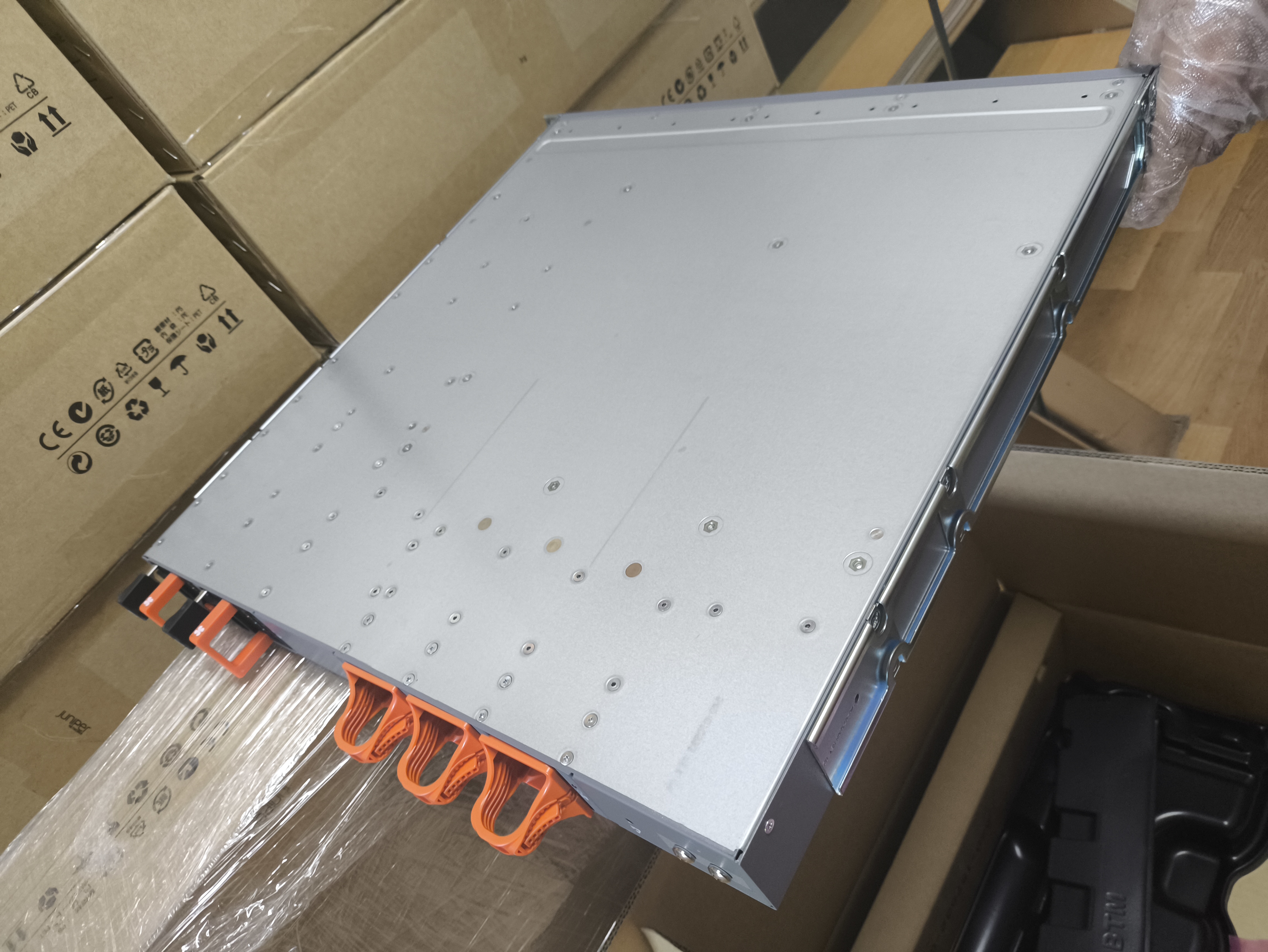802.11b Wi-Fi Transmission Standard Customized MX204-HWBASE-AC-FS/JUNIPER MX204 Universal Routing Platform Customized Size