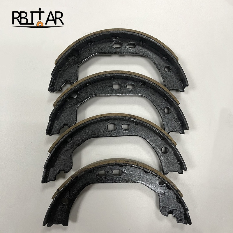 673000035 Maserati Brake Pad Metal Rear Brake Shoes Kit 2015