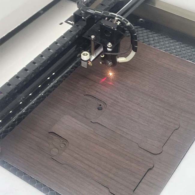 200W CO2 PVC Screen Protector Laser Cutting Machine Custom Mobile Skin Design Software