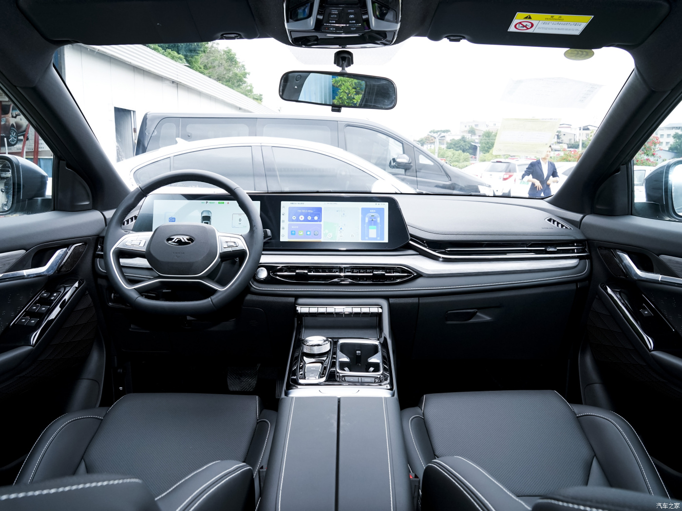 2024 JAC QX PHEV 120kM Displacement≤1.5L Compact SUV with Electric Rear Window and Plug-in Hybrid Electric Technology