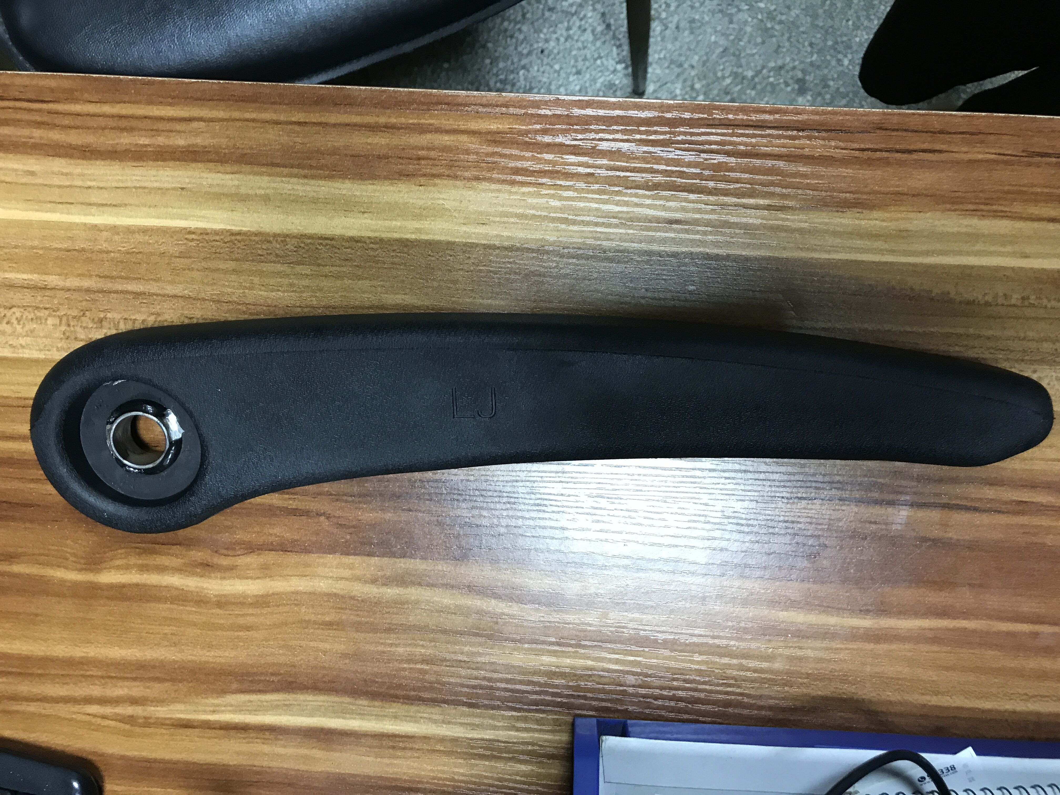 Customized design of Polyurethane foam Armrest for cars or runner