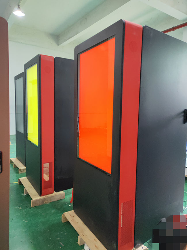 55 Inch Full Color Airport Store Station LCD Outdoor Kiosk Display Digital Signage And Displays