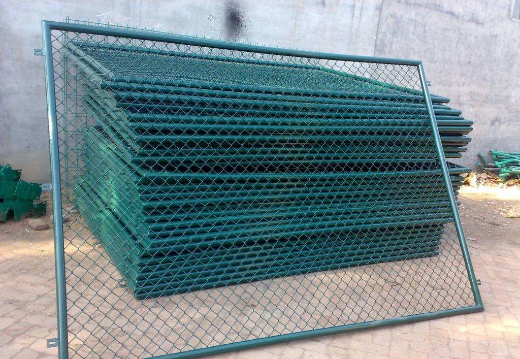 PVC Coated Chain Link Fence Hot DIP Galvanized With Diamond Hole 6FT Height
