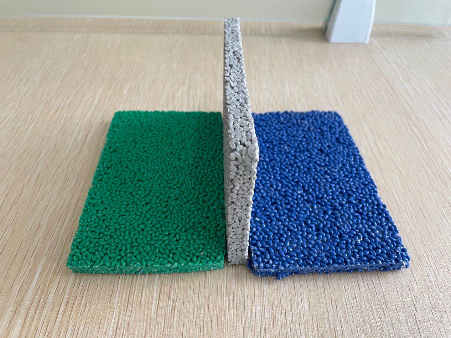 Recycled Epdm colored rubber granules IAAF Certified