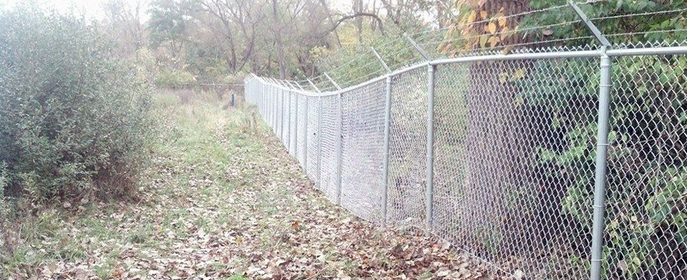 Hot-dipped Galvanized black vinyl chain link fence 2.1m*10mx50x50mm