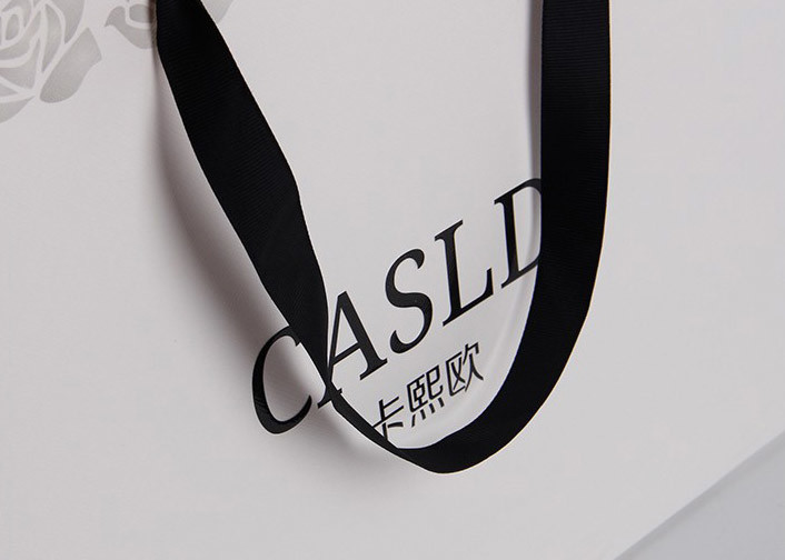 Laser Cut Printing Personalised Paper Bags , Grosgrain Ribbon Plain Gift Bags