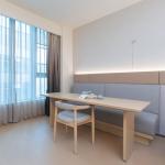 Return refunds Modern Bed Furniture Set for 3 Star Hotel Bedroom Villa in Foshan