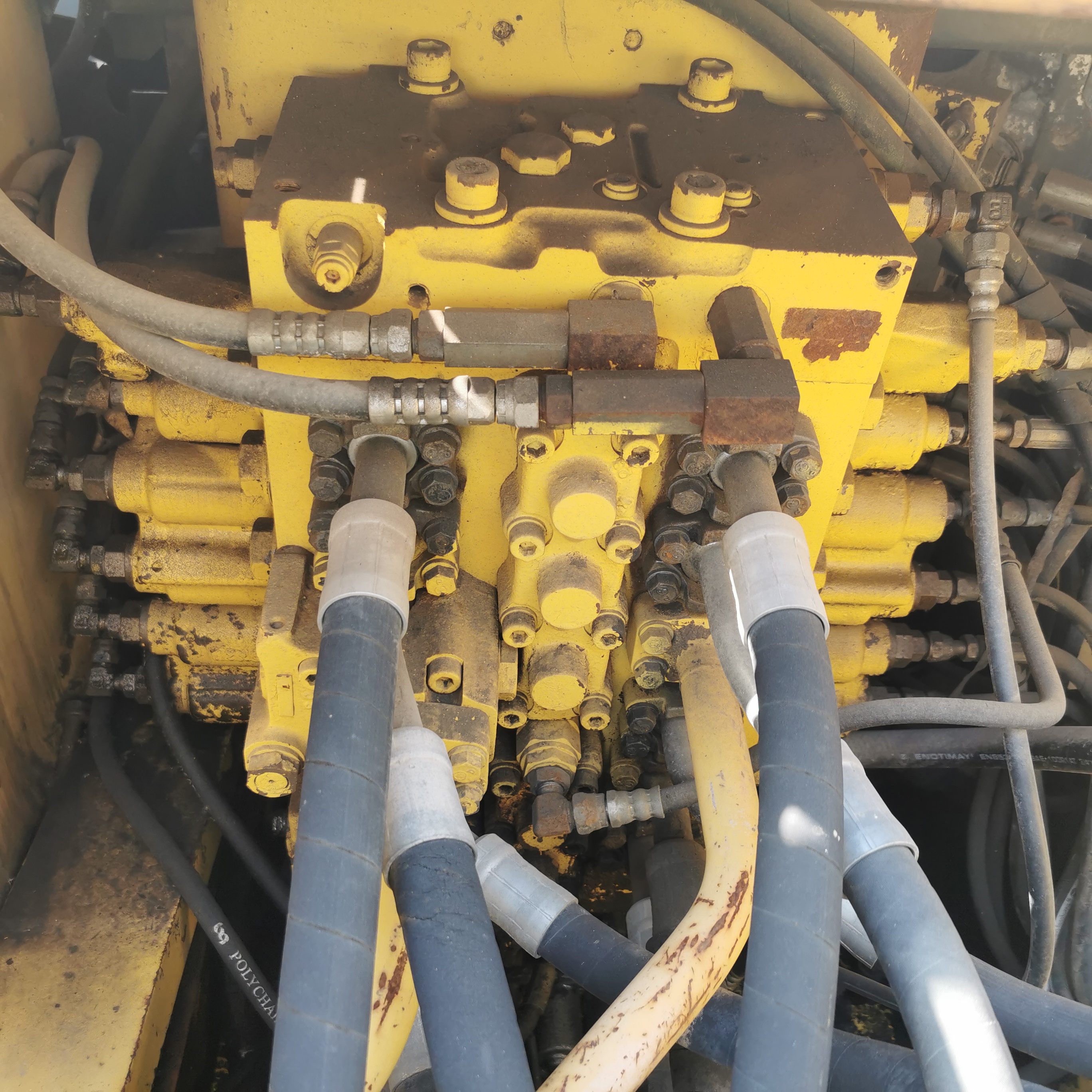 0-2000 Working Hours PC200 PC210 Kumatsu Excavator Machine with Original Hydraulic Valve
