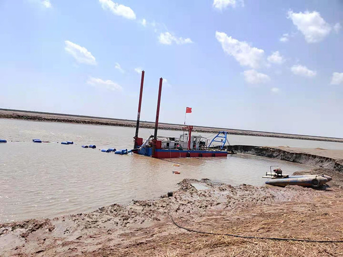 YSCSD250 Model Diesel sand suction dredger Main Engine Power Is 426kw Very Practical