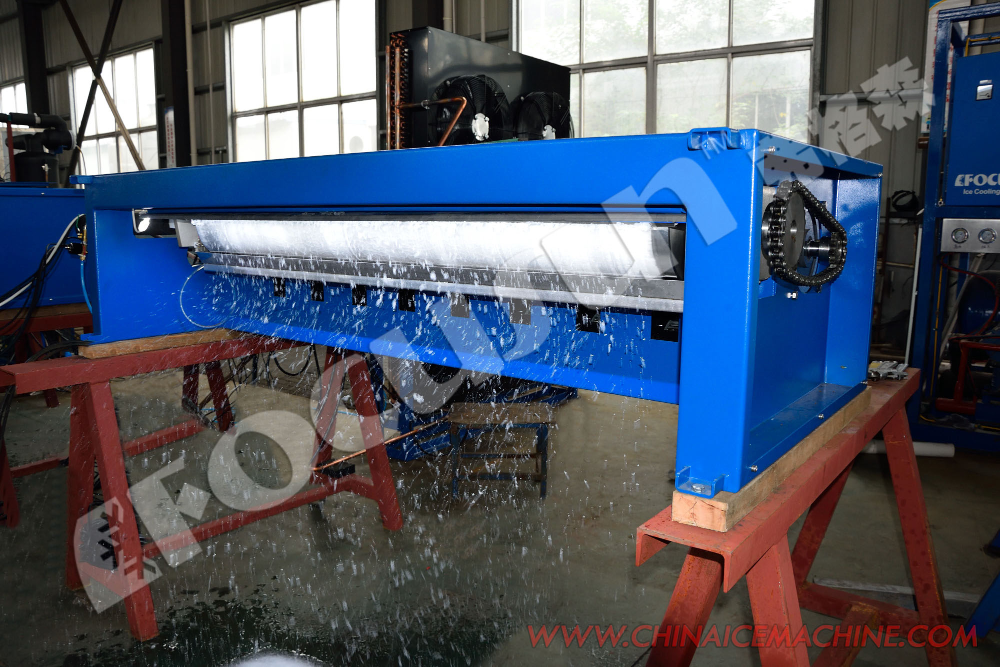 Christmas Snow Maker On-site Maintenance and Easy Operation for Winter Wonderland