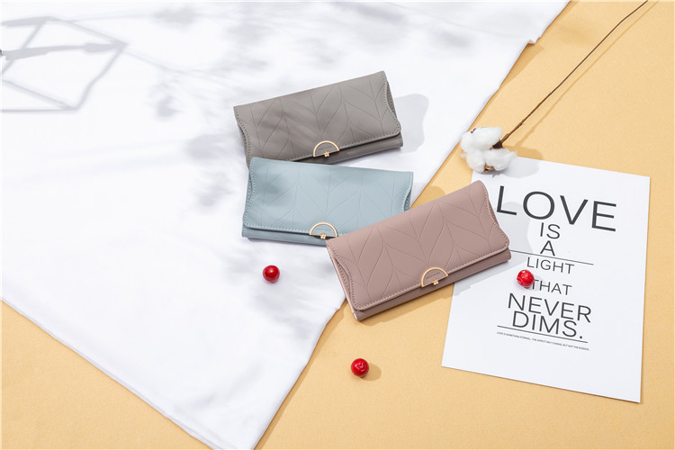 Women's Fashionable Wallets with Multifunctional and Frosted Design in PU Leather