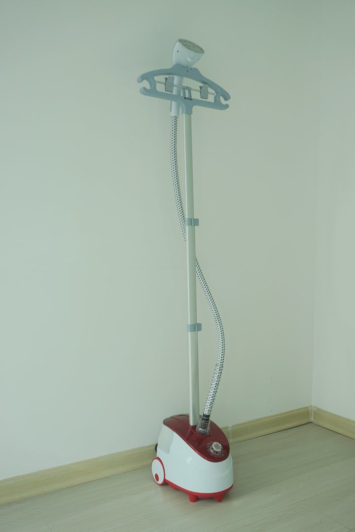 Clothes Standing Hanging Garment Steamer 1800 W Power Single Pole Steam Iron