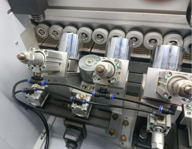 Bevel Straight Automatic Edge Banding Machine HD783 0.4mm to 1.2mm Thick Banding
