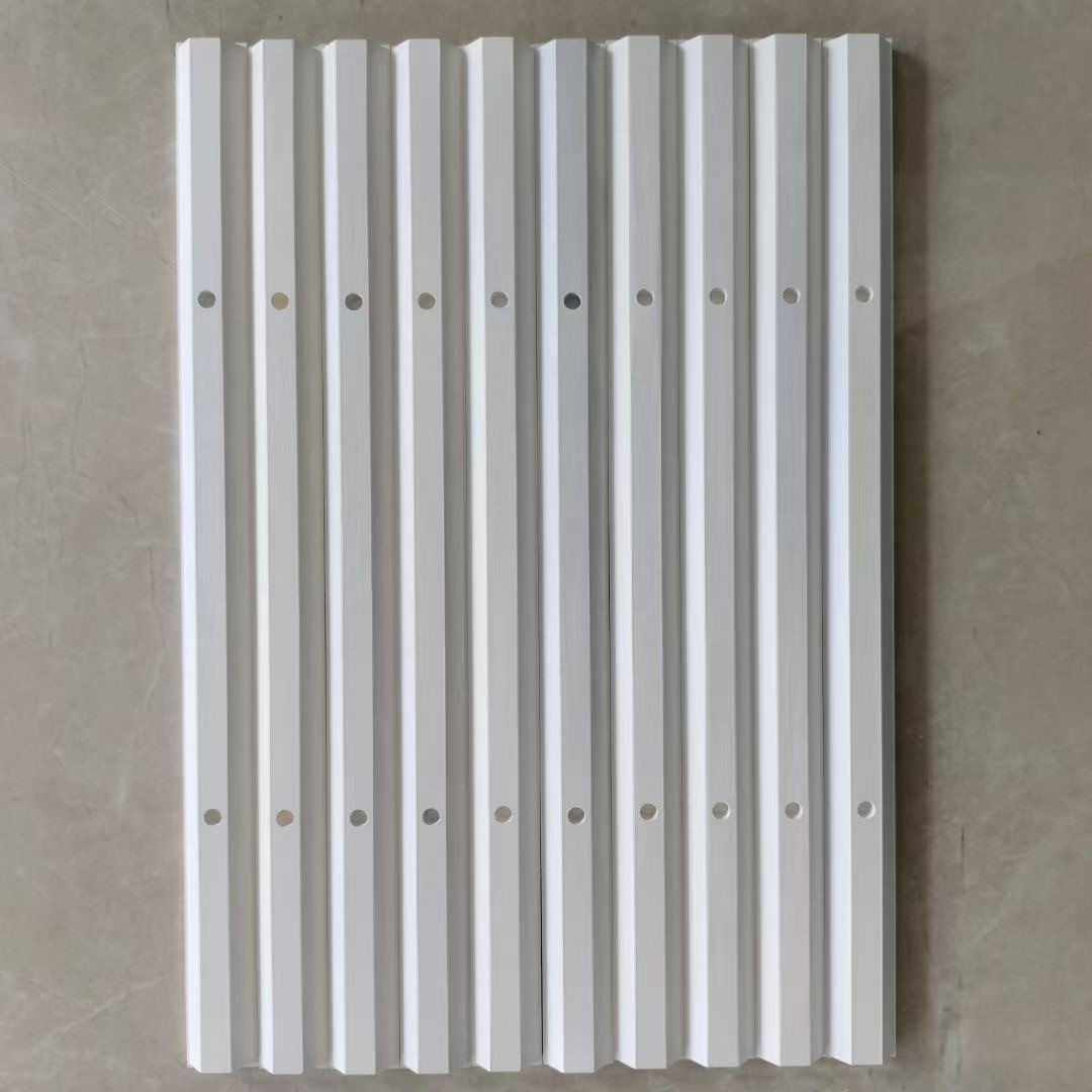 Hot-Pressed Boron Nitride Tubes And Rode boron nitride ceramics customized