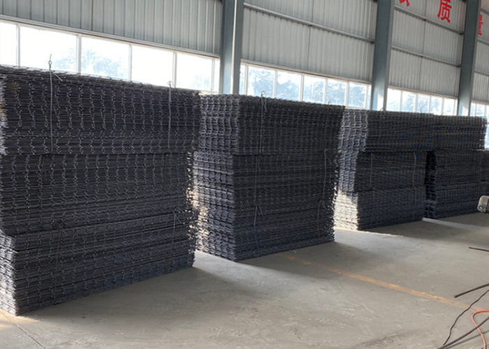 F52 F62 Reinforcing Concrete Metal Mesh 5x2.15m 6x2.4m Low Carbon Steel