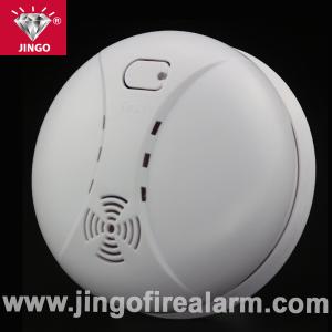Wholesale Fire alarm battery powered smoke detector with buzzer alarm from china suppliers