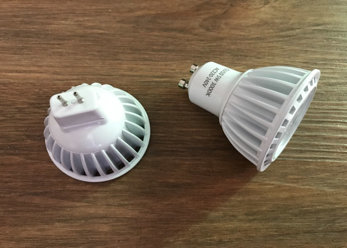 Epistar SMD3030 5 Watt LED Spot GU10 AC220V 3000K Aluminum Shell White