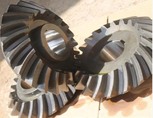 LBS Oxygen Free Carburizing Spur Bevel Gear For Transmission Machinery
