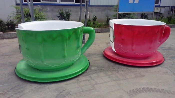 Shopping Mall Spinning Teacups Ride With Three Small Rotating Turntable