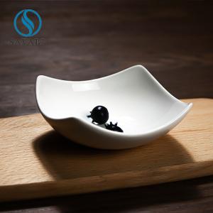 Wholesale Fashionable Tableware Accessories White Ceramic Single Flavor Plate from china suppliers