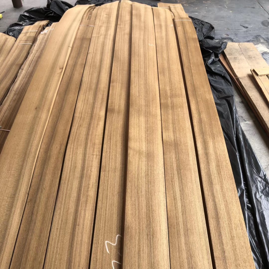 Factory Supply Natural Wood Veneer 0.2mm 0.3mm 0.5mm 1mm 2mm 3mm Natural Plain Cut Burma Teak Veneer
