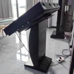 Floor Standing Outdoor Touch Screen Kiosk Digital Signage Totem