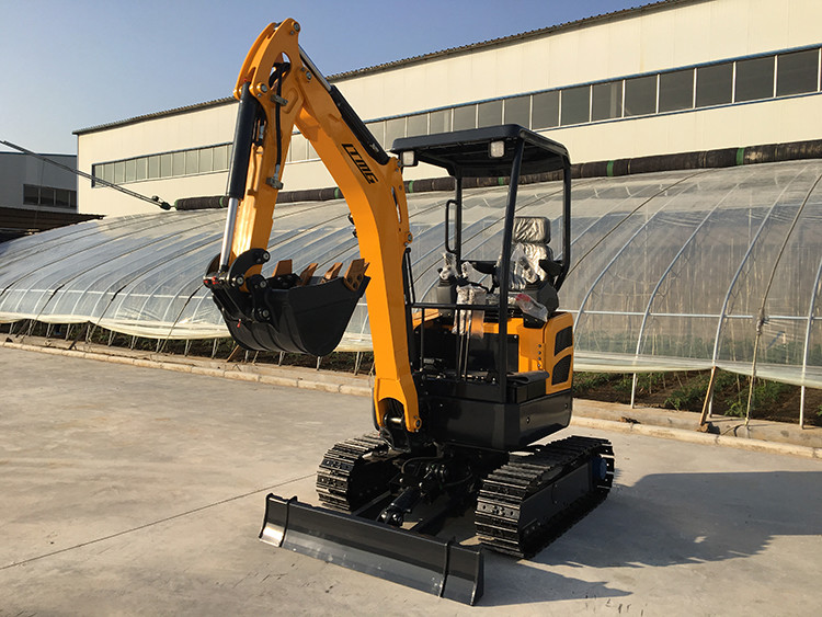 japanese engine 2ton 2.5ton New CE 2000kg Small Mini Excavator with optional attachments