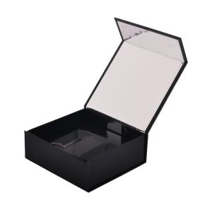 Wholesale Eye Cream Cosmetic Packing Box , Foldable Cardboard Boxes With Magnetic Close from china suppliers
