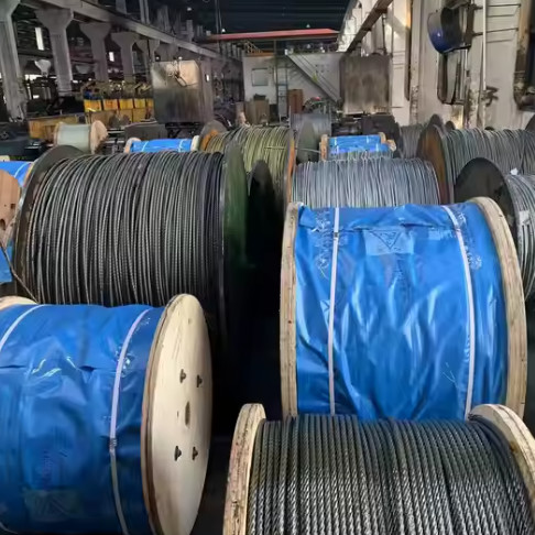 32mm Fiber Core Galvanizing High Carbon Steel Wire For Marine Cranes